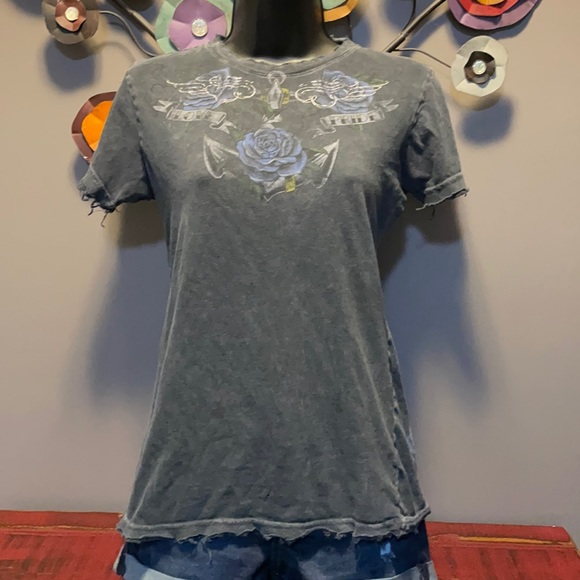 Sinful Tops - Sinful T-shirt
